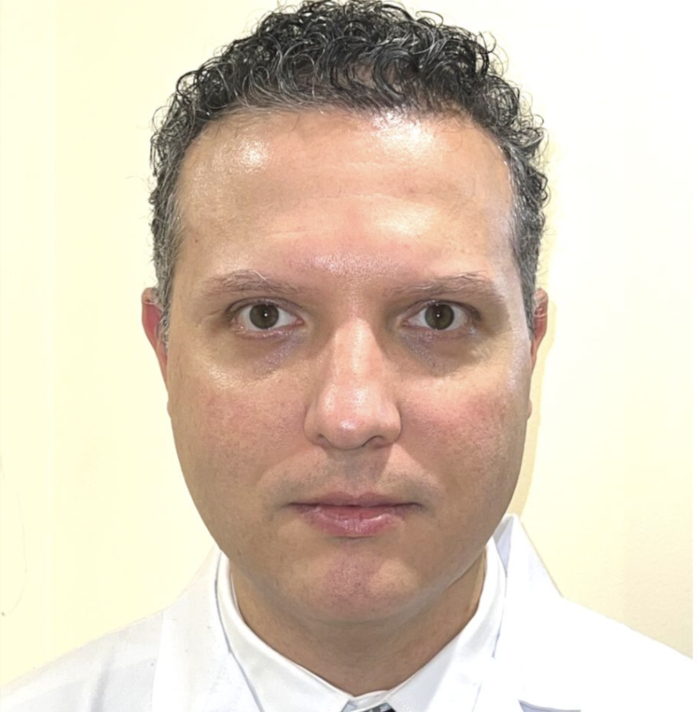 Dr. E. Villanueva Quiroga Dr. E. Villanueva Quiroga